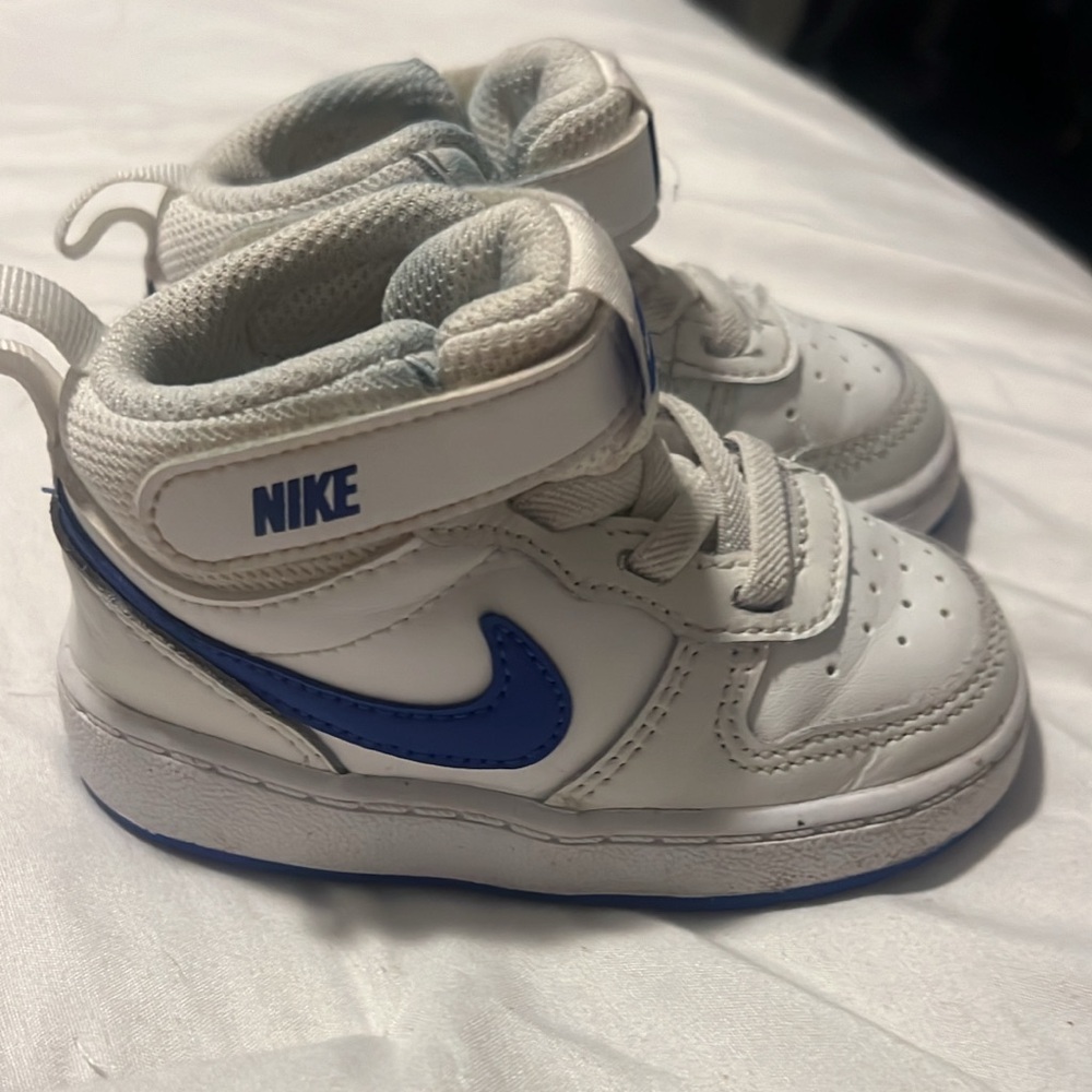 Toddler Nike 5c